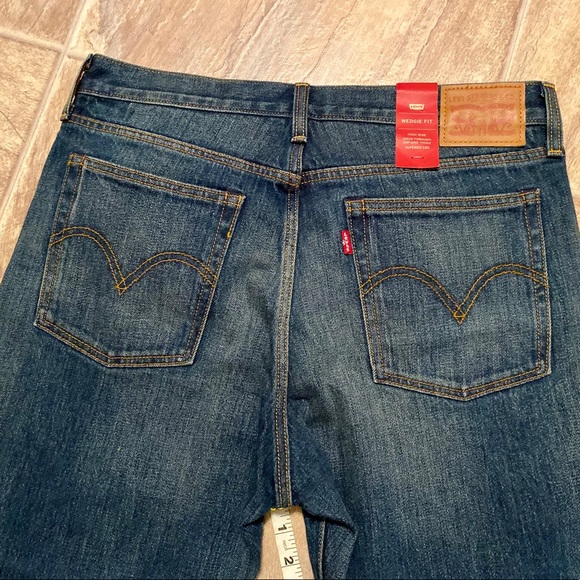 NEW Levi’s Jeans wedgie fit 31 High Rise Tapered - Picture 1 of 6